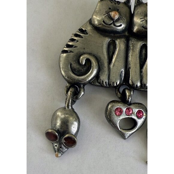 Vintage 70's Pewter Cartoon Cats Kitties Brooch With Dangles Mouse Heart Fish - Picture 2 of 6
